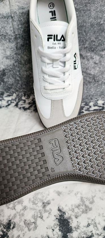 кроссовки: Кожаные кроссовки Итальянского бренда FILA . Размер 43 — 8