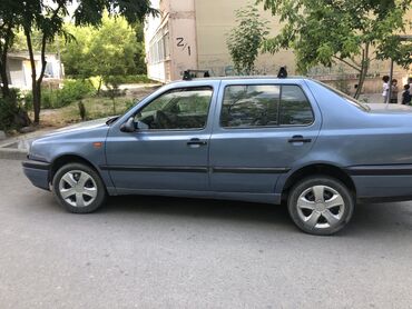 Volkswagen Vento 1.8 л. 1992 г. | 180000 км