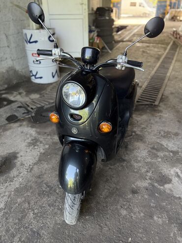 скутор ош: Скутер Yamaha, 50 куб. см, Бензин, Колдонулган