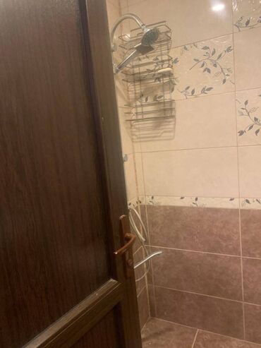 Uzunmüddətli kirayə mənzillər: Hezi Aslanov metrosu, Fəridə Şadlıq Sarayı yaxınlığında 1 otaqlı — 3