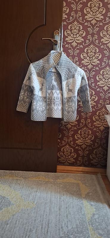 qar geyimi: Uşaq üçün trikotaj jaket - Model: fermuarlı, uzunqol, boyun hissəsi — 4