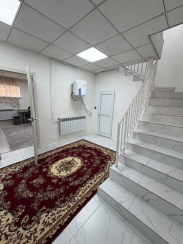 керме тоо: 🏡 Продаётся дом с готовым арендным бизнесом 📍 ж/м Ак-Ордо-1 💰 Цена — 5