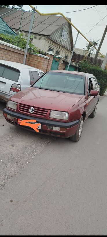 фольксваген венто: Volkswagen Vento: 1994 г., 1.8 л, Механика, Бензин