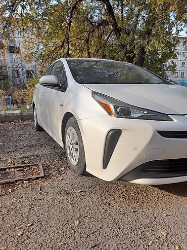 Toyota: Toyota Prius: 2020 г., 1.8 л, Автомат, Гибрид, Хэтчбэк — 2
