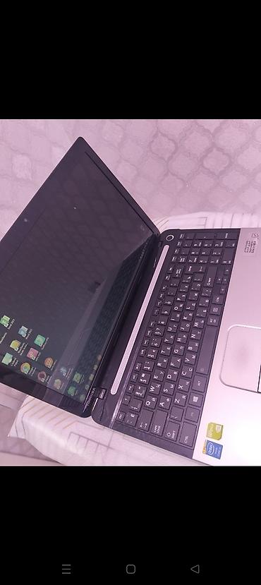 noutbuklar toshiba: Toshiba Satellite noutbuku - Ekran: 15.6" (parlaq panel) - Prosessor — 5