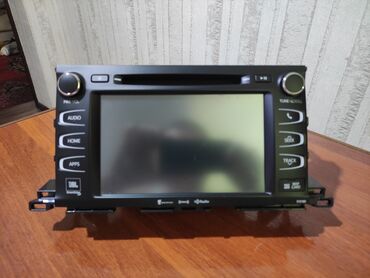 мерседес 210 2 2: Б/у, 2-DIN, 8 ", Без системы