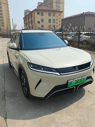 BYD: BYD E2: 2024 г., Автомат, Электромобиль, Кроссовер — 1