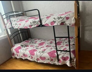 Otaq bitkiləri: ✅İkimertebeli carpayi satılır. Olcu 90*2 . Matraslari daxil 110 azn