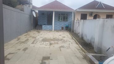 Həyət evləri və villaların satışı: Binəqədi qəs. 3 otaqlı, 90 kv. m, Yeni təmirli