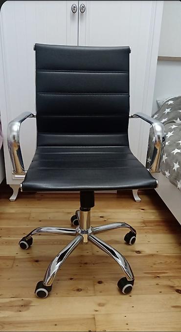 ofis: Yeni, Təkərli, Qolları tənzimlənmir, Süni dəri — 1