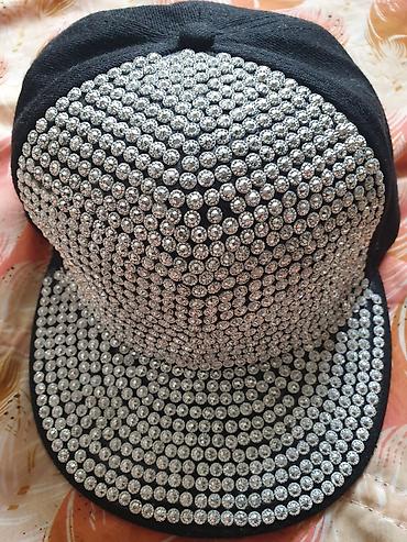 kepka: Qara snapback papaq – daşlı dizayn - Model: snapback, arxası — 3