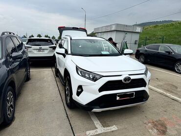 Toyota: Toyota RAV4: 2019 г., 2.5 л, Автомат, Бензин, Кроссовер