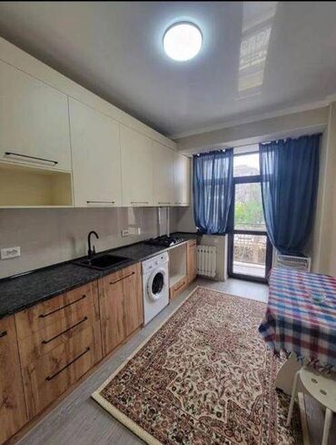 Офисы: 1 комната, 38 м², Элитка, 3 этаж, Косметический ремонт