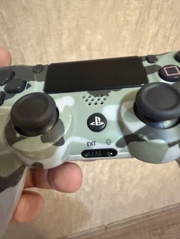 Sony PlayStation 4 konsolları üçün nəzərdə tutulmuş bu kamuflaj