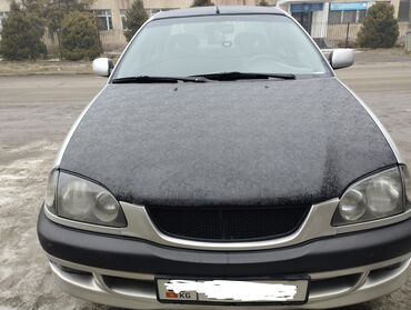 Toyota: Toyota Avensis: 2001 г., 1.8 л, Механика, Бензин, Седан