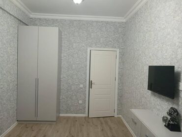 Yeni tikili: Saray MTK -da 3 cü mərtəbədə 92 kv ölçüdə ev satılır.İlkin ödəniş — 5