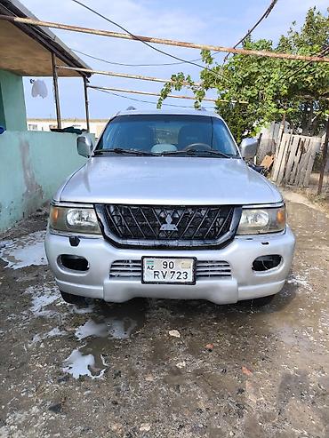 gunes paneli isiqlar: Mitsubishi Pajero/Montero (5 qapılı SUV) – Qabaq potbires qoyulmali — 5