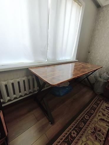 Столы: Продаются столы, стульчики. Столы размер 80,/140 цена 2500. Столы — 3