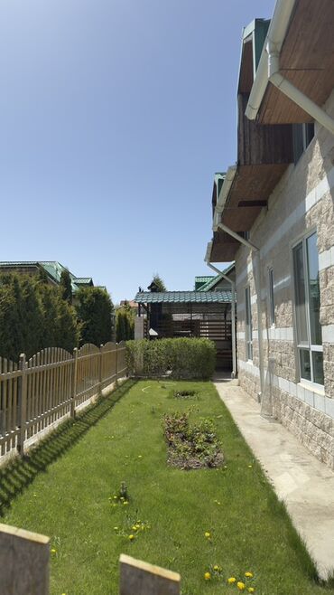 Долгосрочная аренда домов: ЦО Royal Beach. Центр отдыха Роял Бич. Коттедж. Дом. Royal Beach Club — 11