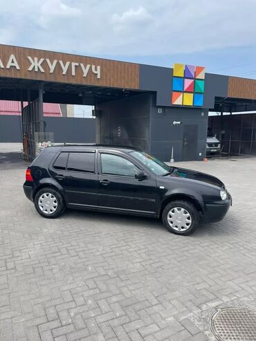 срочно продаю машину бишкек: Volkswagen Golf: 2003 г., 1.3 л, Механика, Бензин, Хэтчбэк