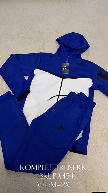 insa sat: Vrhunske Nike muške komplet trenerke
m, l, xl, 2xl
4400
Skuba — 2