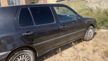 Volkswagen: Volkswagen Golf: 1991 г., 1.8 л, Механика, Бензин, Хэтчбэк — 15