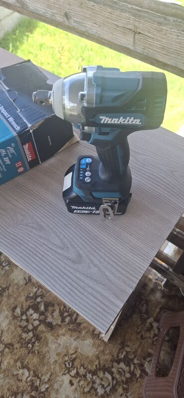 držač za wc papir bez bušenja: Makita DTW300 original nov. Makita je nova originalna. Snaga udarnog