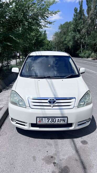 Toyota: Toyota Ipsum: 2002 г., 2.4 л, Автомат, Бензин, Минивэн