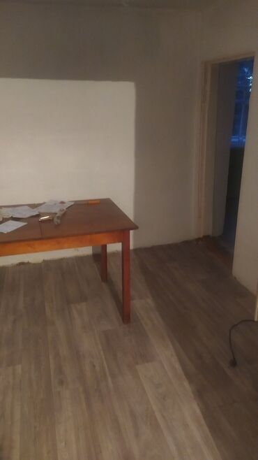 продаю дом район турбаза: 100 м², 4 комнаты, Забор, огорожен