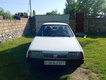 lada vaz 21011: VAZ (LADA) 21099: 1.6 l | 1993 il | 355669 km Universal