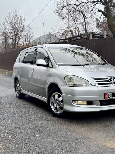 Toyota: Toyota Ipsum: 2003 г., 2.4 л, Автомат, Газ, Минивэн — 2