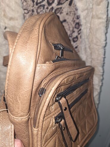 Prsluci: Prsluk vel xl ali moze od M do xl i ranac koji nije koristen oba za — 8