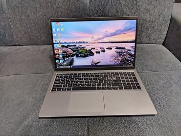 сумки для ноутбуков dicota: Ноутбук, Dell, 32 ГБ ОЗУ, Intel Core i5, 15.6 ", Новый, Для работы, учебы, память SSD