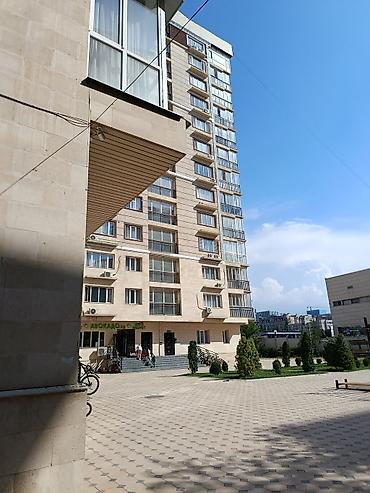 10 мкр квартира: 3 комнаты, 84 м², 7 мкр 10 этаж — 1