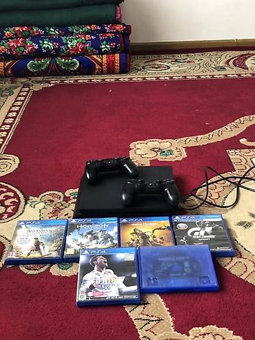 PS4 (Sony PlayStation 4): Есть 7 игр Обмен интересует на Айфон И уступлю 1000 сом Игровой — 1