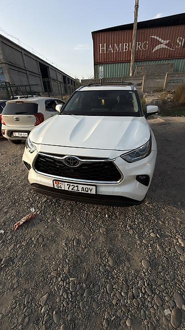 4wd: Toyota Highlander: 2021 г., Автомат, Бензин, Кроссовер — 4