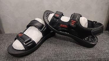 Босоножки, сандалии, шлепанцы: 1)Ботиночки кожа Турция Деми,размер 39- 850с 2)Сандали по 400с 3) — 2