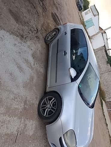 бияди машина: Volkswagen Golf V: 2004 г., 1.6 л, Кол менен иштөөчү, Бензин, Хетчбек — 2