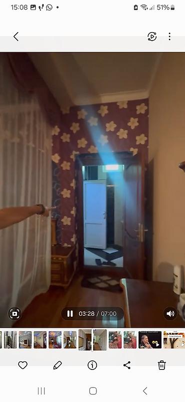 Həyət evi alıram: Satılır: 3 mərtəbəli fərdi yaşayış evi - Ümumi planlama: Zirzəmi + 2 — 9