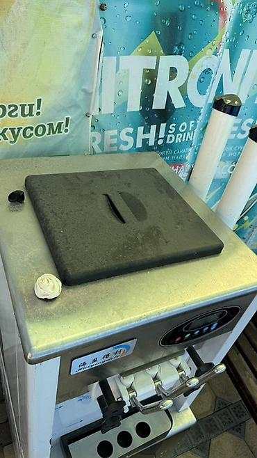 молочный машинка: Аппарат для мягкого мороженого (soft ice cream), напольный. Описание — 3