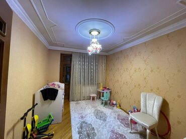 Köhnə tikili: Bakı, Bakıxanov qəs., 4 otaqlı, Köhnə tikili, m. Neftçilər, 120 kv. m — 9