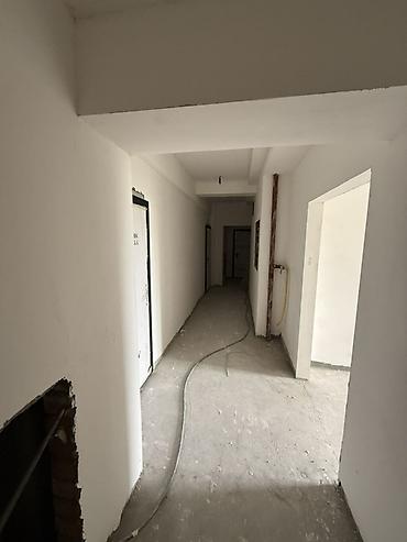 дом недостроенный: 3 комнаты, 90 м², Ак-Орго ж/м Элитка, 8 этаж, ПСО (под самоотделку) — 8