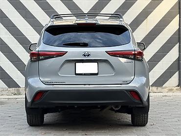 hongqi e: Toyota Highlander: 2021 г., 2.5 л, Вариатор, Гибрид, Внедорожник — 4