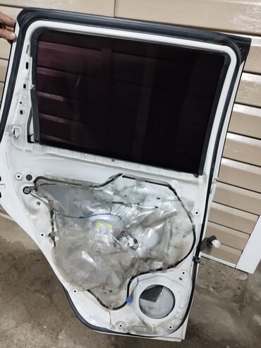 Двери и комплектующие: Door element Rear left door Toyota, Б/у, Оригинал