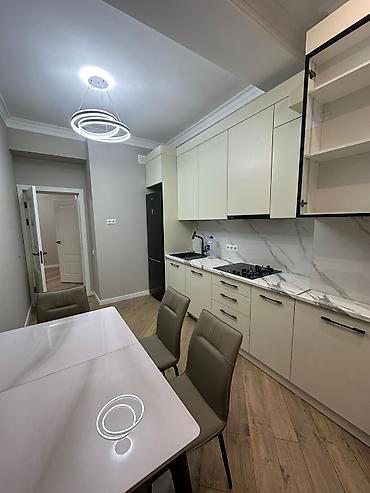 Продажа квартир: 3 комнаты, 88 м² — 4