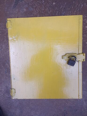 metalna vrata: Metalni ormarić za gasomer i slično, dimenzije dubine 20 cm širine 31