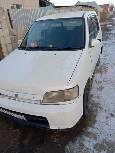 Nissan: Nissan Cube: 1998 г., 1.3 л, Автомат, Бензин, Седан