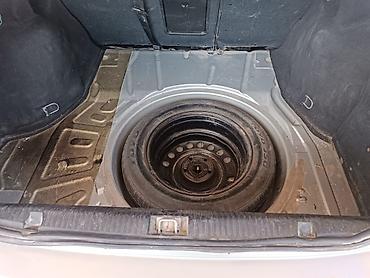 opel omega b: Opel Vectra: 2.2 l | 2001 il 260000 km Sedan — 6