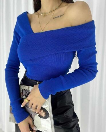 Bluze: Bluzica 
1700 din — 5