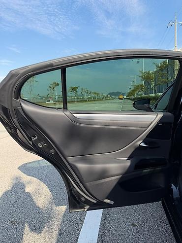 Lexus: Lexus ES: 2021 г., Вариатор, Гибрид, Седан — 20